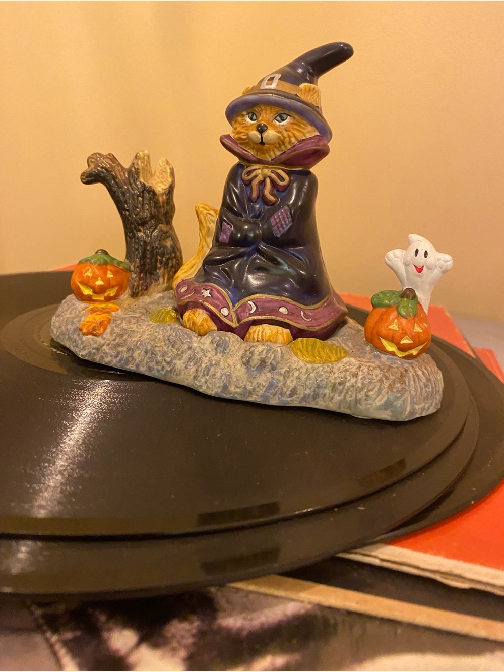 Party Lite abracadandle Halloween Cat Figurine - Purple